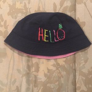 Girls sunhat, size 4-6x 🍍